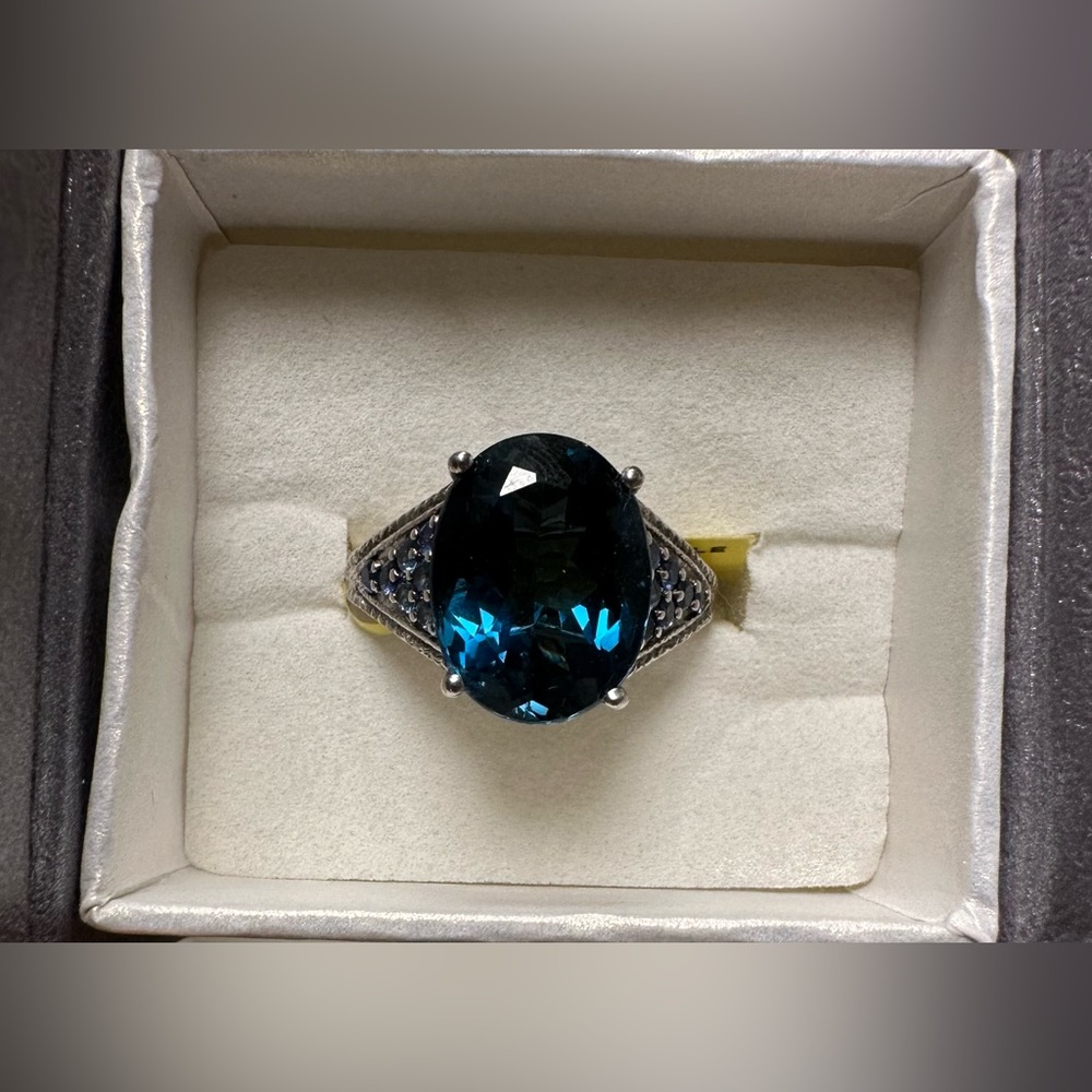 Kanchanaburi Sapphire Ring